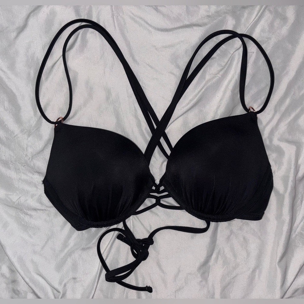 Shade & Shore  Bikini Swim Top
